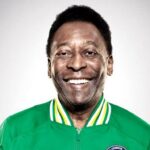 Pelé está fuera de peligro, luego de ser operado.